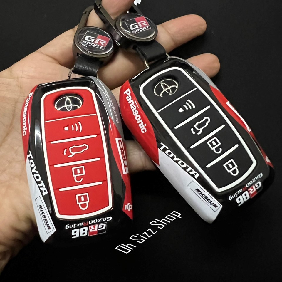 เคสรีโมทรถ Fortuner 4 ปุ่ม GR Sport แบบลาย Sport Car ด้านหน้าปุ่มซิลิโคนทึบเส้นเรืองแสง Up Grade Luminescence Silicone Line เคสพลาสติกแข็ง ABS Toyota Key Sets Model All New Toyota Fortuner TRD Legender Leader 4 ปุ่ม ใส่ได้ (แบบ 3 ปุ่มใส่ไม่ได้)