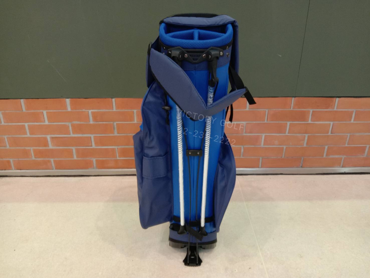 Titleist Stand Bag ( Free Delivery )