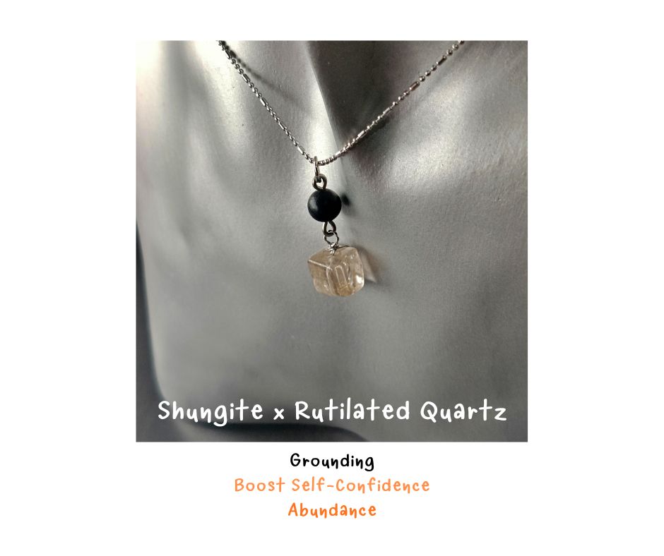 สร้อยจี้หินแท้ Shungite + ไหมทอง Necklace (ปัดเป่าคุณไสย ป้องกันอันตราย ความเจริญรุ่งเรือง)