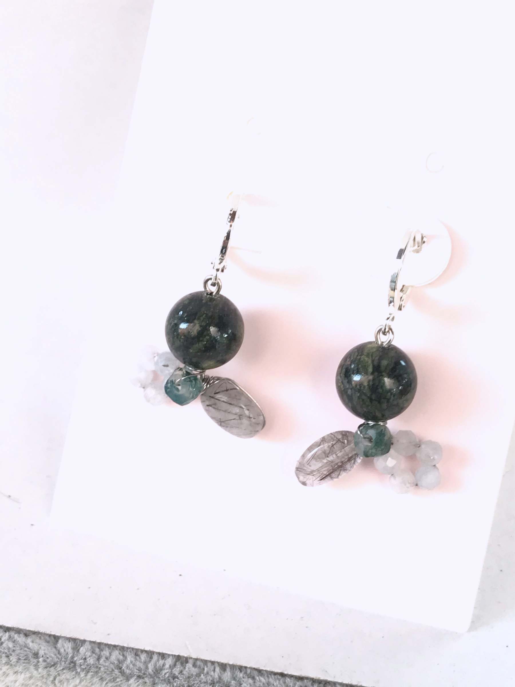"Silver Hoop" ต่างหูเงินแท้92.5 ประดับ Serpentine + Black Rutilated Earring (ปกป้อง คุ้มครอง)