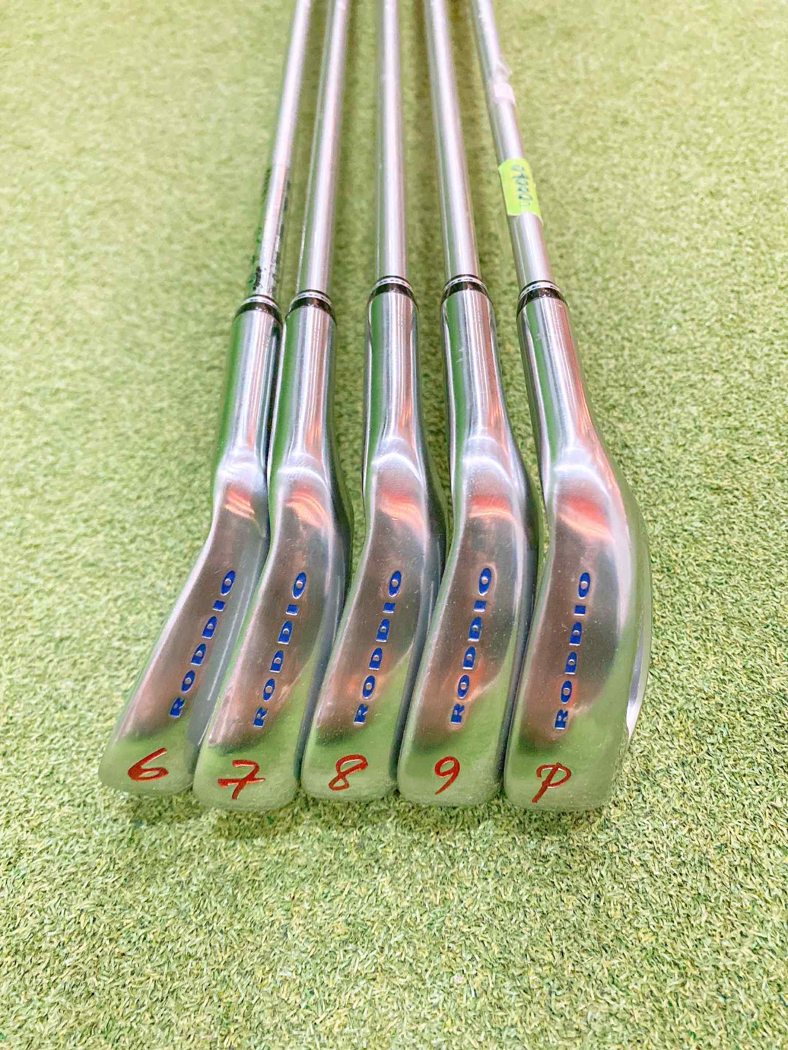 Iron set Roddio 6-9, P (Pentacrossweb/ S)