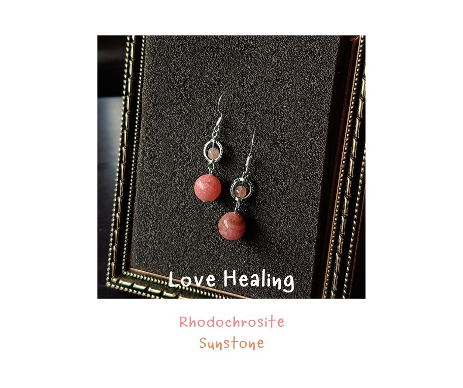 ต่างหูหินแท้ Rhodochrosite x Sunstone Earring (Self-Healing, เสริมความมั่นใจ)