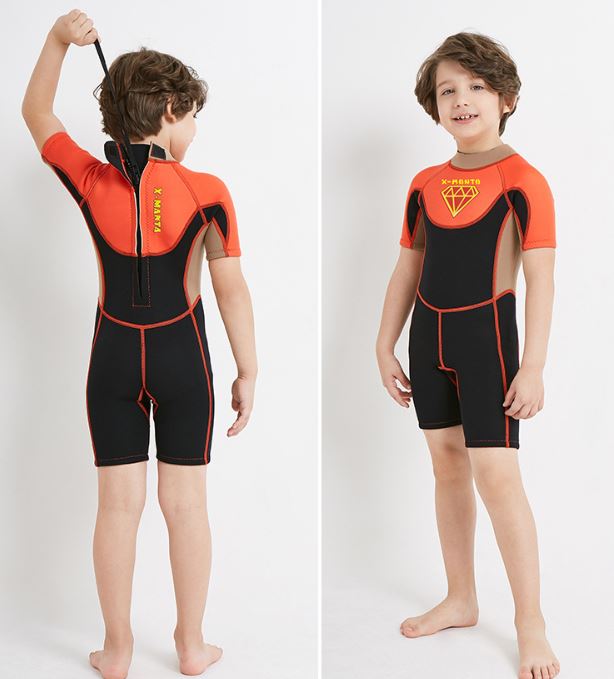 ขายส่ง 5 ชุด Set - T2 ( ชุดว่ายน้ำเด็กควบคุมอุณหภูมิ ป้องกันหนาว+ ป้องกันUV สำหรับเด็ก 2-5 ปี มี 5 ชุด คละแบบ / คละไซส์)