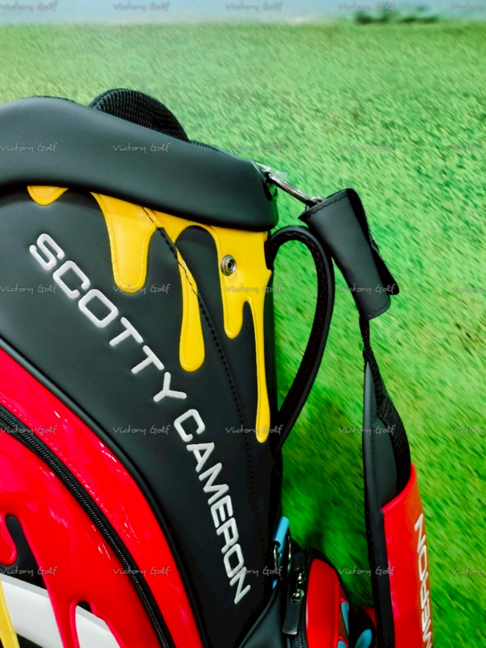 Golf bag Scotty Cameron Tour ( PU Material ) 9.5 “