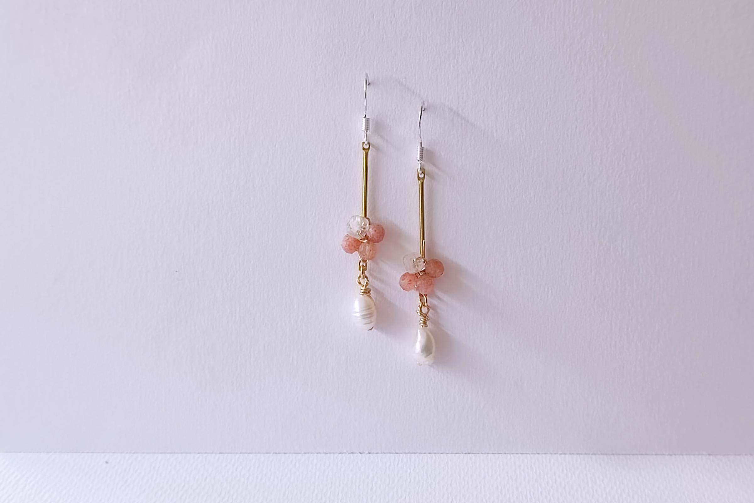 ต่างหูหินแท้ "Little Vivian" Golden Sunstone Earring (Boost Energy เสริมความเป็นผู้นำ)