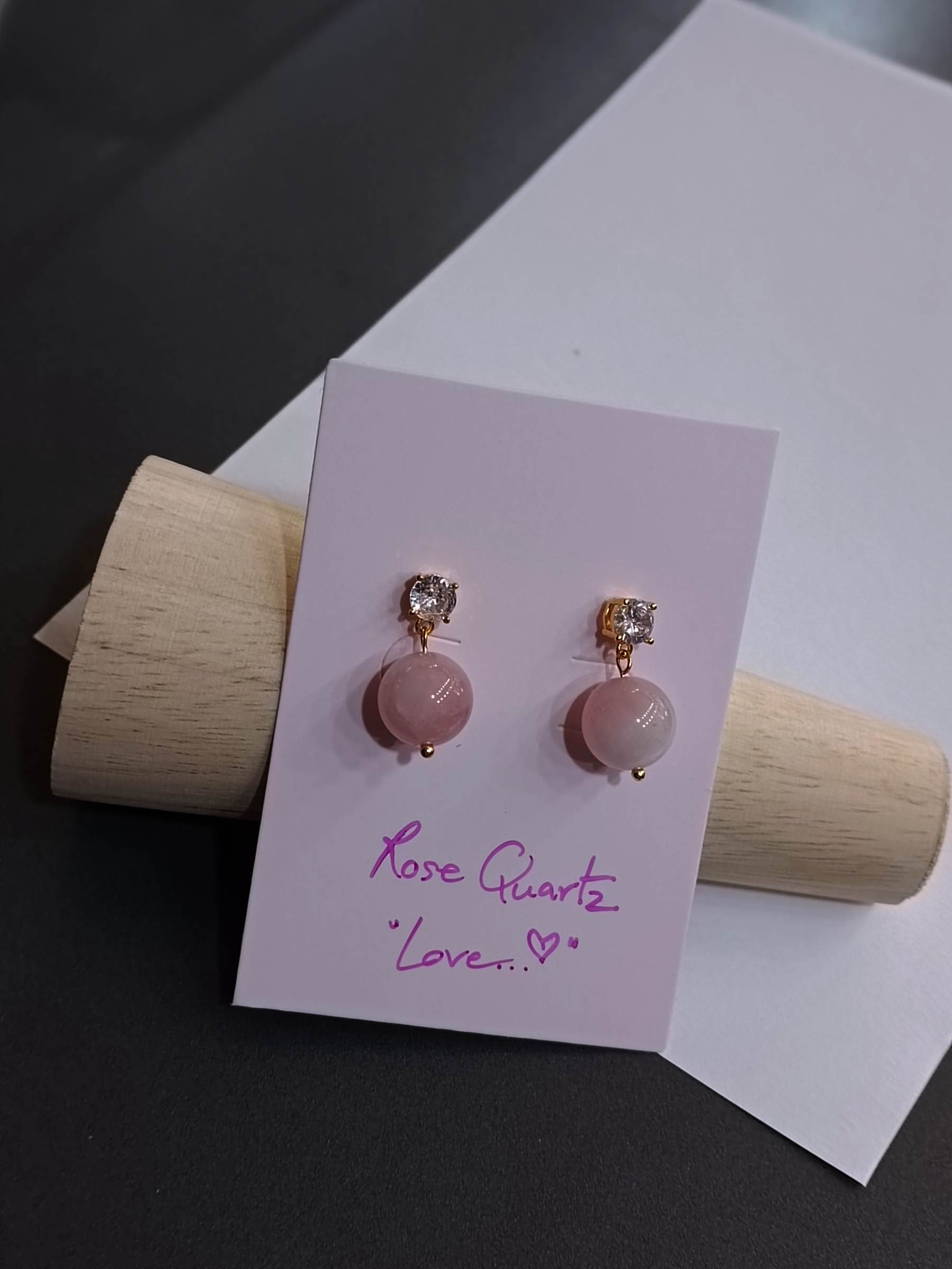 ต่างหูหินแท้ "14K" Rose Quartz Madagascar Earrings (เมตตามหานิยม)