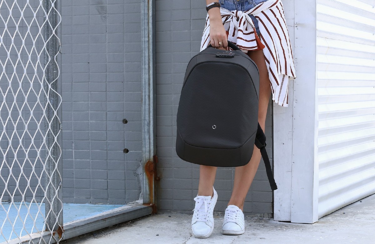 กระเป๋าสะพายหลัง CLICKPACK JOY กระเป๋ากันขโมย สีมิ้นต์