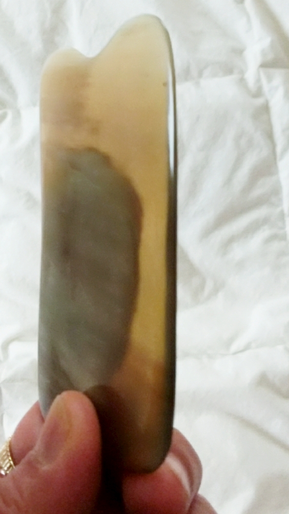 กัวซาเขาจามรี / เขาควาย (Yak / Buffalo Horn Scraping Gua Sha)