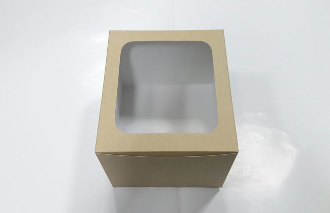 กล่องเค้ก กล่องเค้ก 1 ปอนด์ ทรงสูงพิเศษ กล่องเค้กฟองดอง กล่องขนม กล่องเบเกอรี่ กล่องคัพเค้ก สีคราฟท์ขาวหลังน้ำตาล 20.3x20.3x15ซม. ราคา 380 บาทต่อแพ็ค (20ใบ)