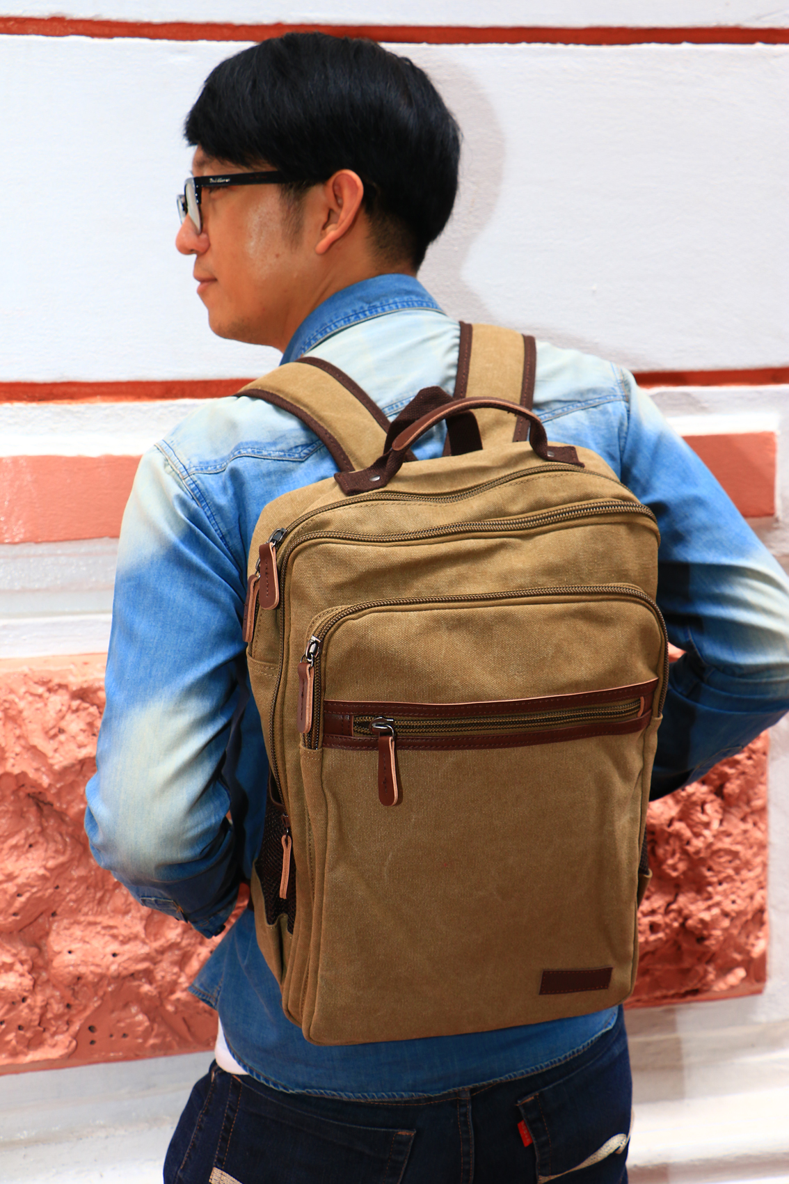 กระเป๋าเป้สะพายหลัง Vintage Style สีน้ำตาลเข้ม B083