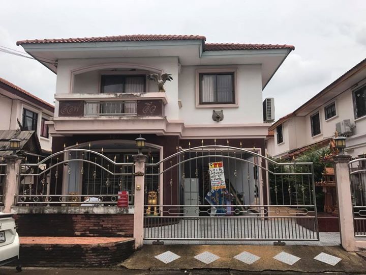 ขายบ้านเดี๋ยว2ชั้น มบ.ลานทอง ปากเกร็ด นนทบุรี 54 ตรว. รหัส H71