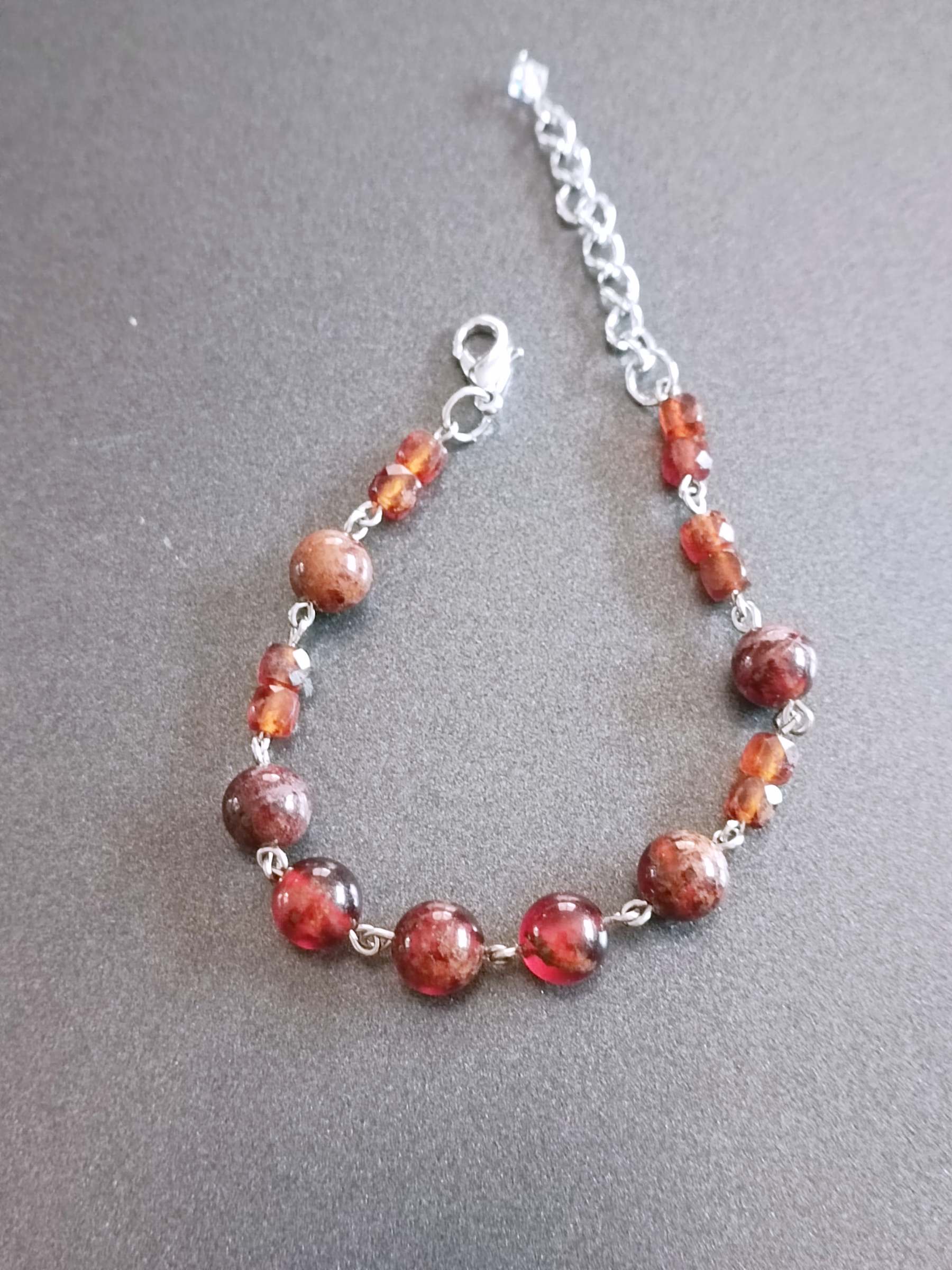 สร้อยข้อมือหินแท้ "Connected" Spessartine Garnet ( Creativity , Attraction & Good Health)