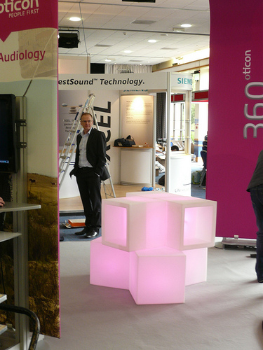 RENT/ให้เช่า: กล่องโชว์สินค้า/ถังน้ำแข็ง LED รุ่น BOX(บ๊อก)