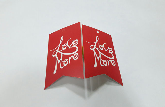 ป้ายบอกรัก Love More ลายแดงขาว ป้ายของวัญ ป้ายห้อยสินค้า