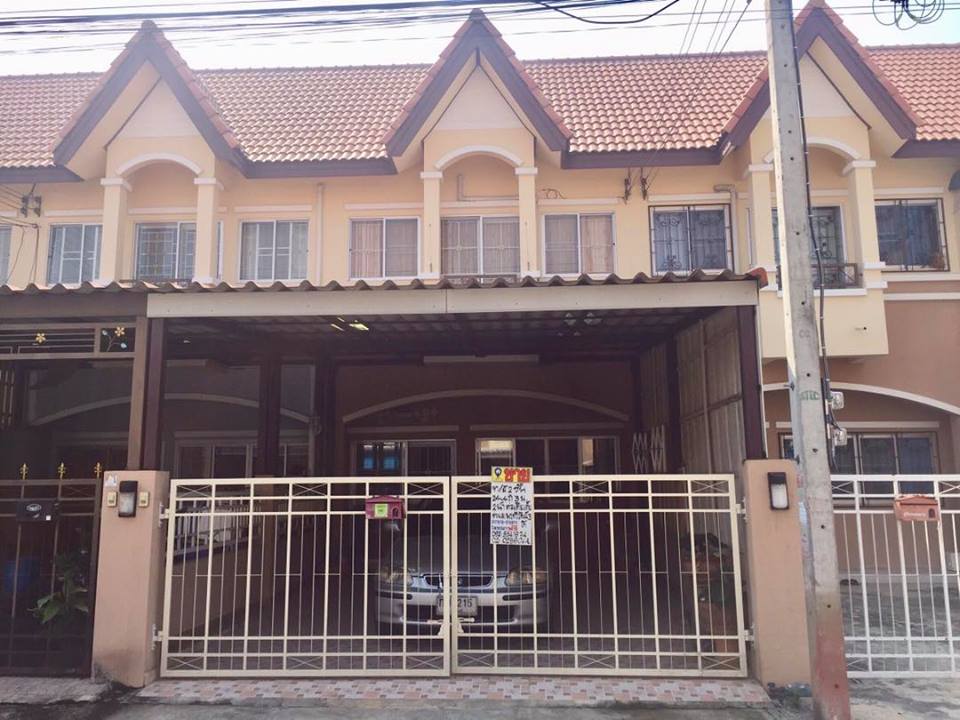 ขายทาวน์เฮ้าส์ 2 ชั้น หมู่บ้านพรทวีวัฒน์3 (รหัสทรัพย์ 201907)