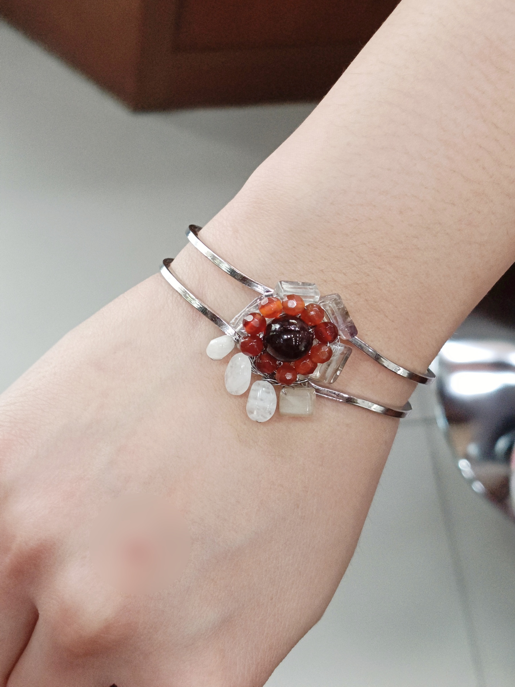 ข้อมือ"ง้าง งับ" Passion & Desire Bangles (โกเมน , Amethyst , Moonstone)