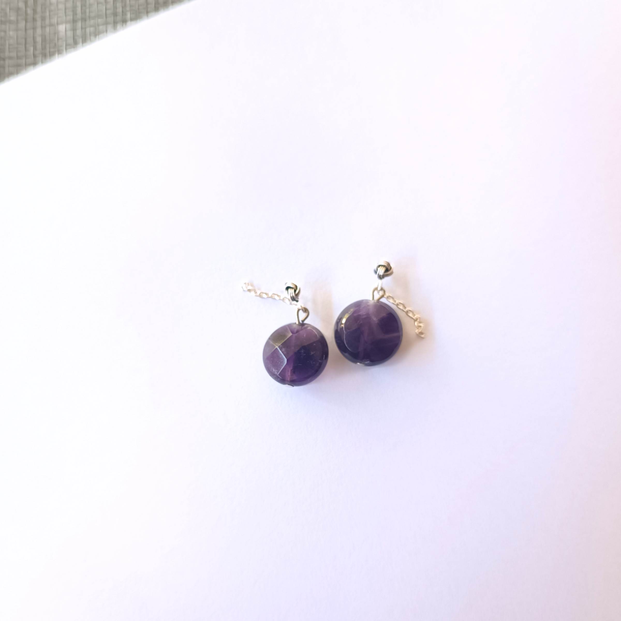 ต่างหูเงินแท้ 92.5 ประดับหินแท้ Amethyst Sterling Silver Earring (เสริมพลังงานจักรวาล)