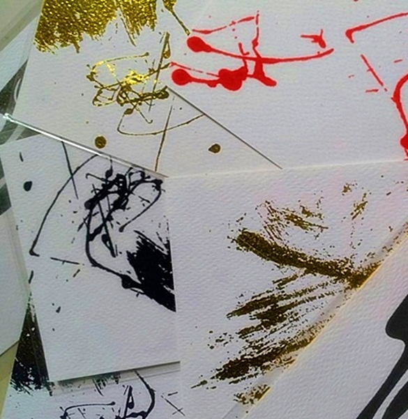 รับพิมพ์การ์ดอวยพร พิมพ์กำมะหยี่ หลากสี ลายนามธรรม สำหรับคนสบายสไตล์เซอร์ๆ