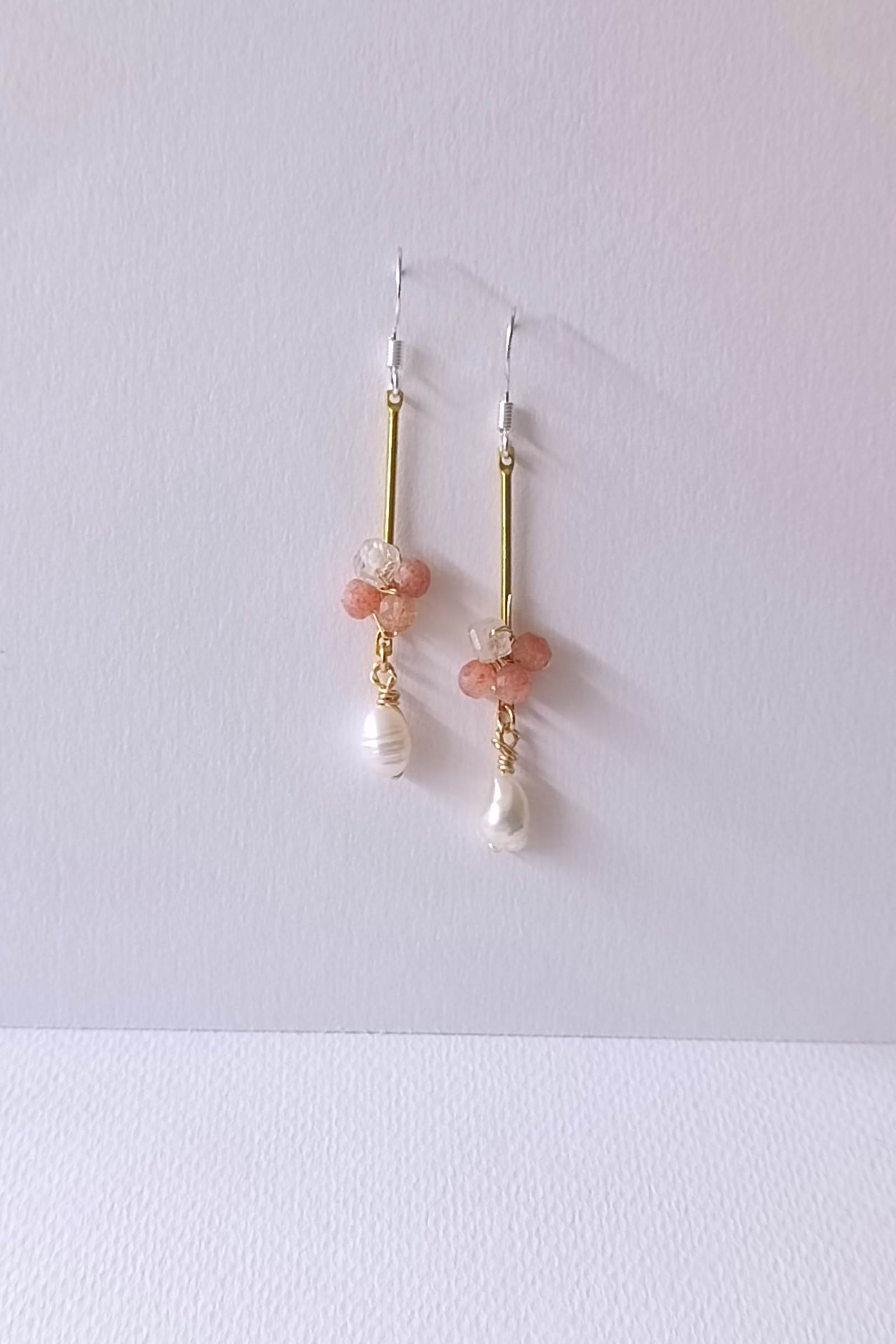 ต่างหูหินแท้ "Little Vivian" Golden Sunstone Earring (Boost Energy เสริมความเป็นผู้นำ)