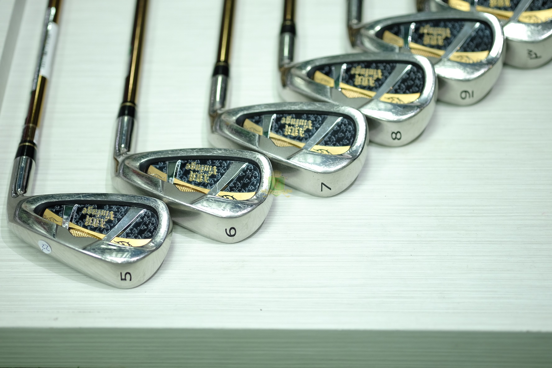 Iron Set Akira ADR Vintage 5-9, P, A (Tour AD Vintage Royal) / (R)