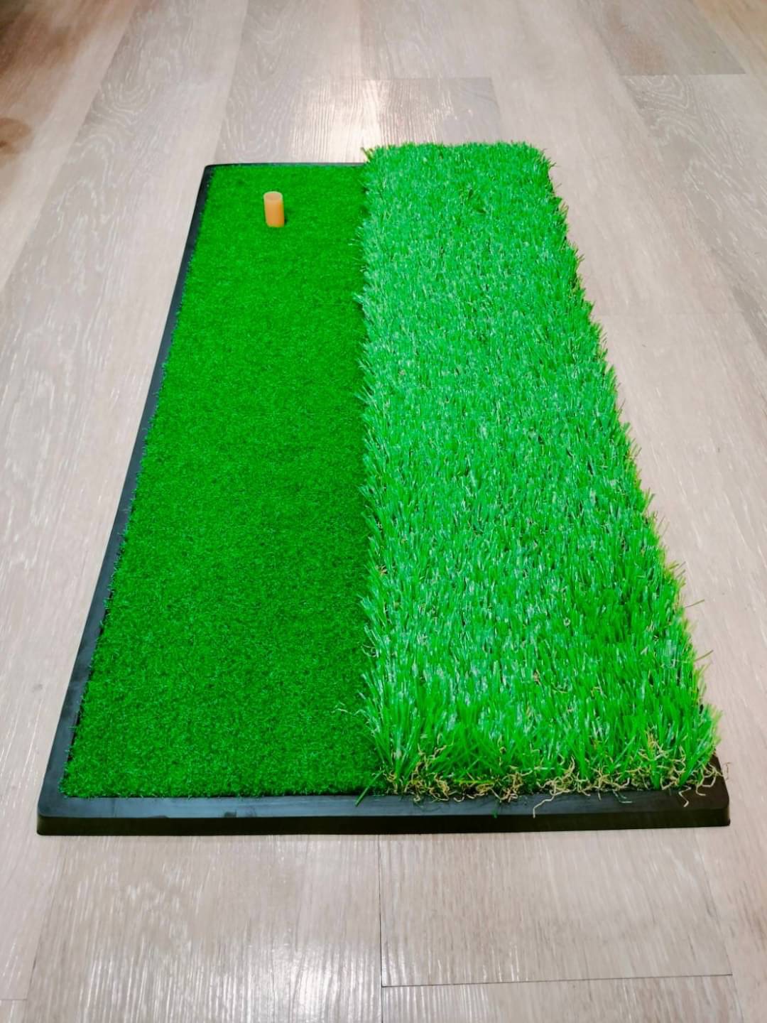 พรมซ้อมสวิง (33 cm. X 62 cm.) (ตัวTee 3 Pcs. / ใหญ่, กลาง, เล็ก)