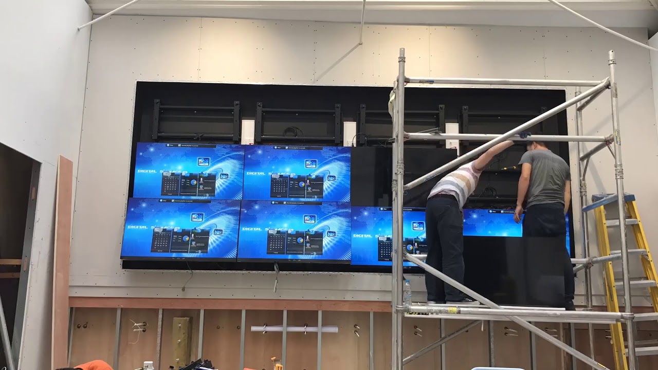 60 นิ้ว 6.3 mm video wall for real estate center