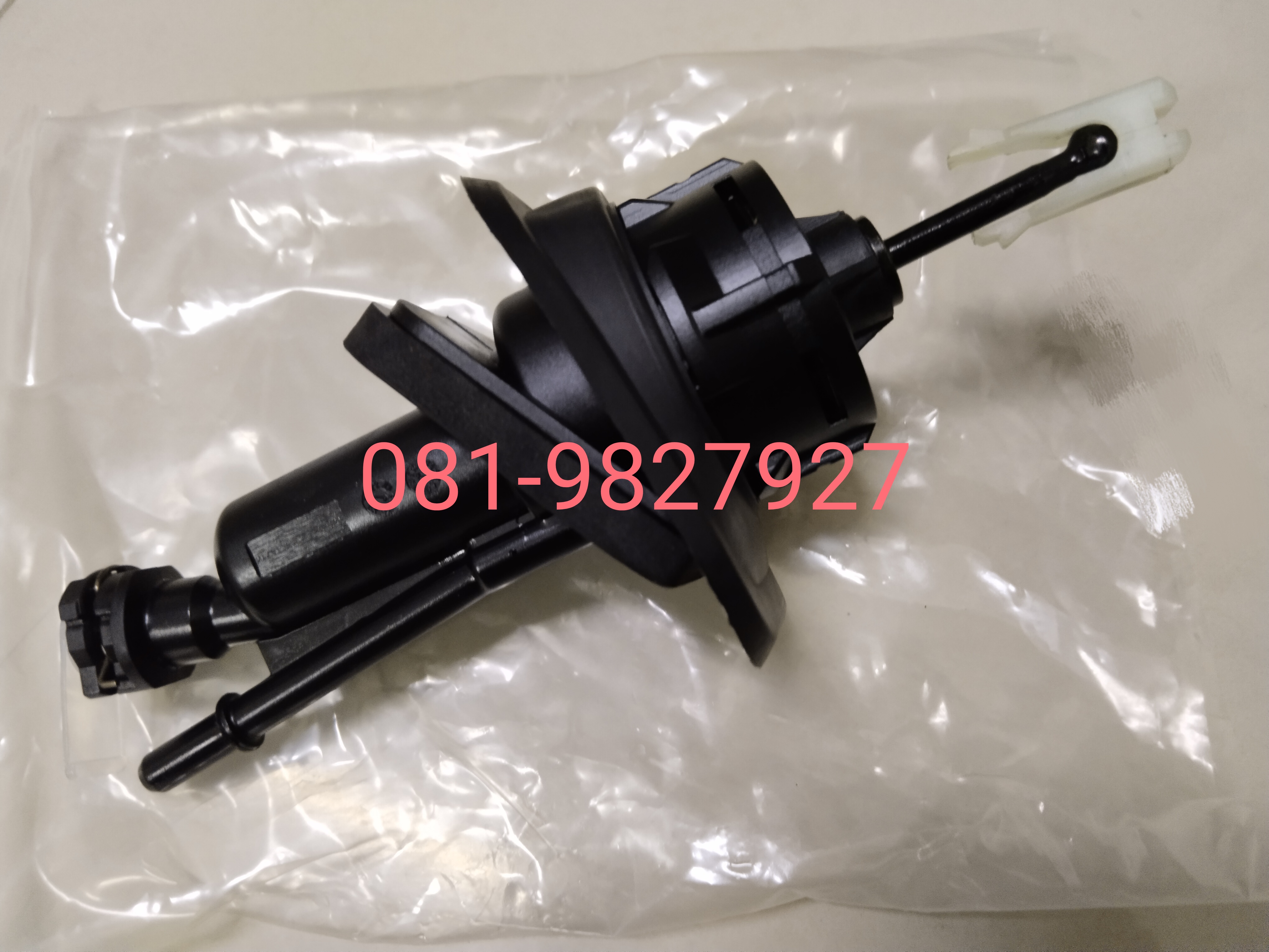 แม่ปั๊ม คลัท ปั๊ม คลัช บน Ford Focus MK2 ดีเซล TDCI MT