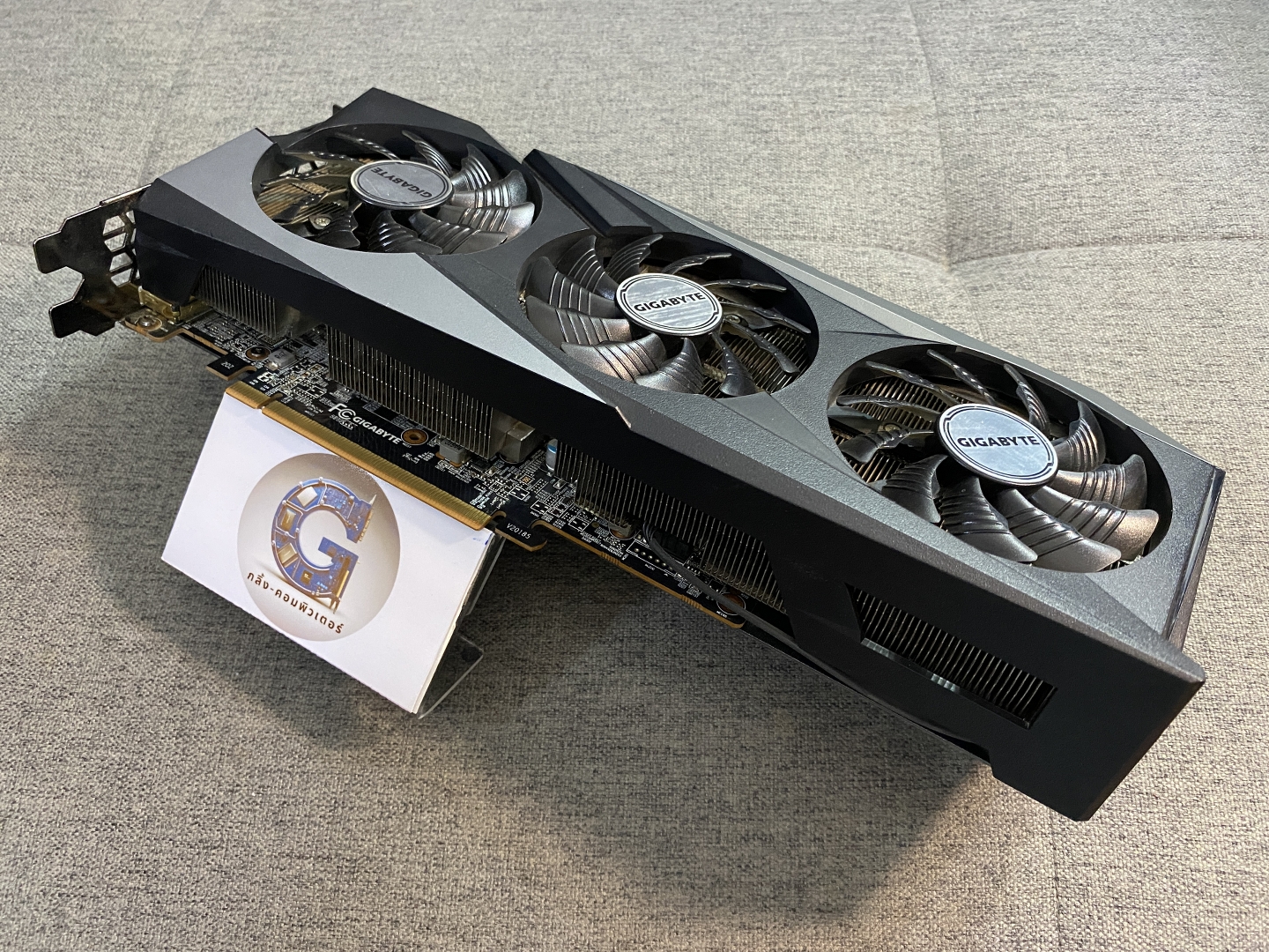 AMD RADEON RX 6600 XT 8GB GIGABYTE GAMING OC PRO