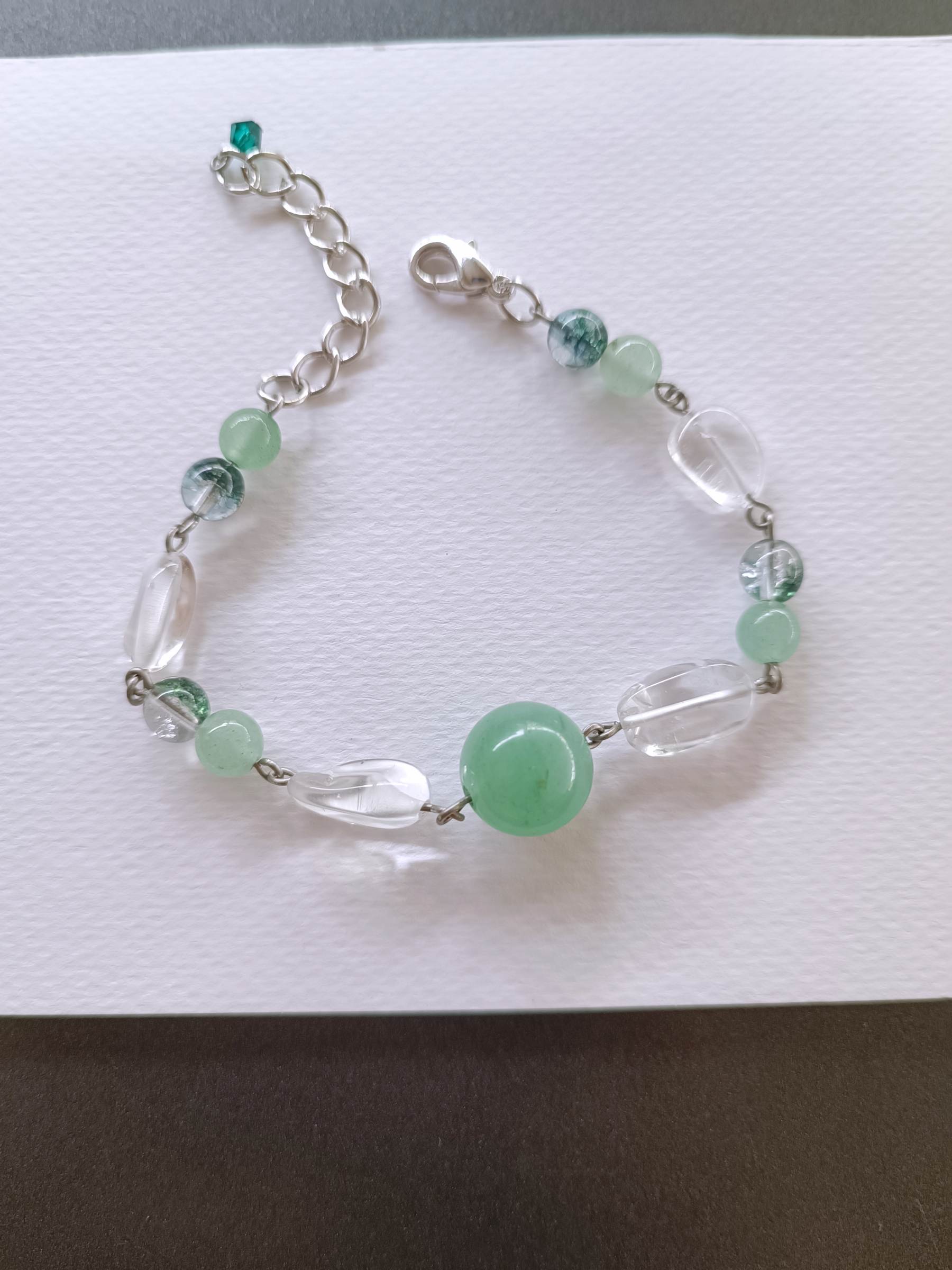 สร้อยข้อมือหินแท้ "Connected" Green Aventurine+ Clear Quartz Bracelet (Luck & Good Fortune)