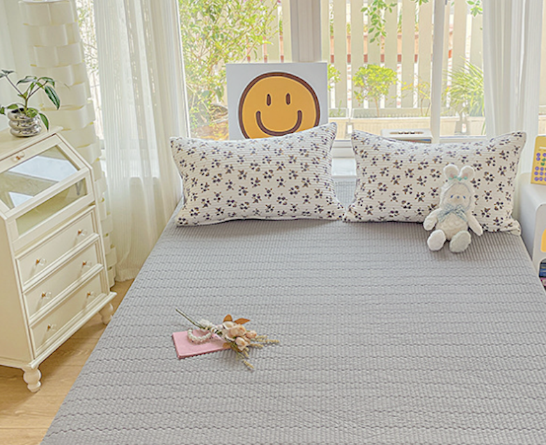 ชุดเครื่องนอนกุหลาบอังกฤษสีเหลือง พรีเมี่ยมเกรด งานส่งเกาหลี เขียวกุหลาบสีเทาครีม คลาสสิคมาก