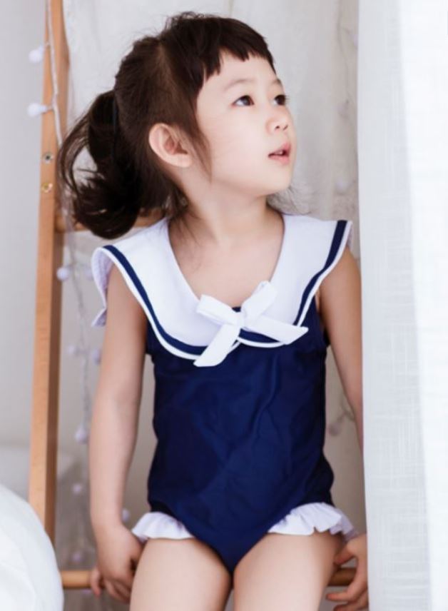 ขายส่ง 10 ชุด Set C ( ชุดว่ายน้ำเด็ก 0-4 ปี มี 10 ชุด คละแบบ / คละไซส์)