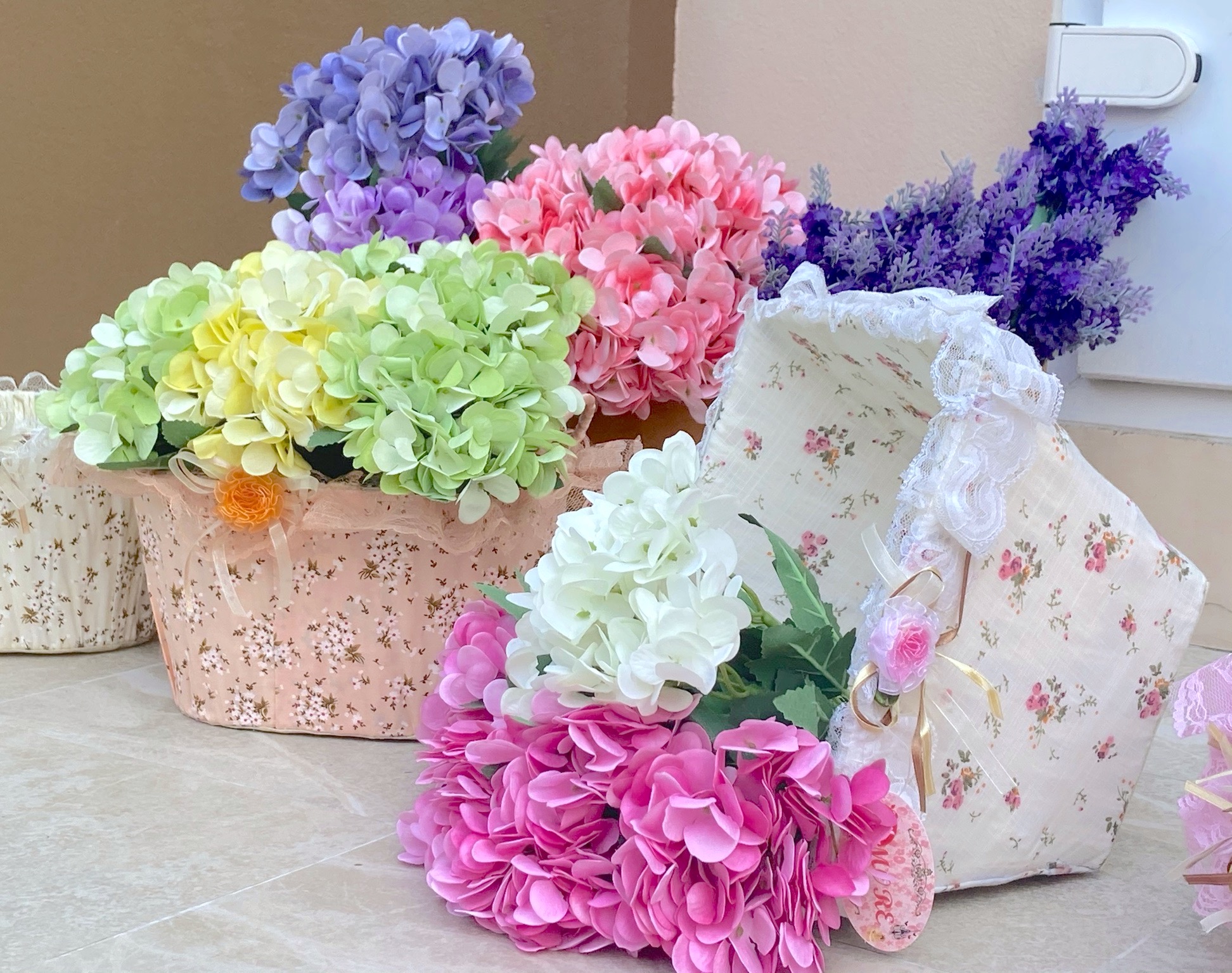 ดอกไม้งานผ้า ไฮเดรนเยีย สวยมากๆค่ะ มีหลายสีนะคะ