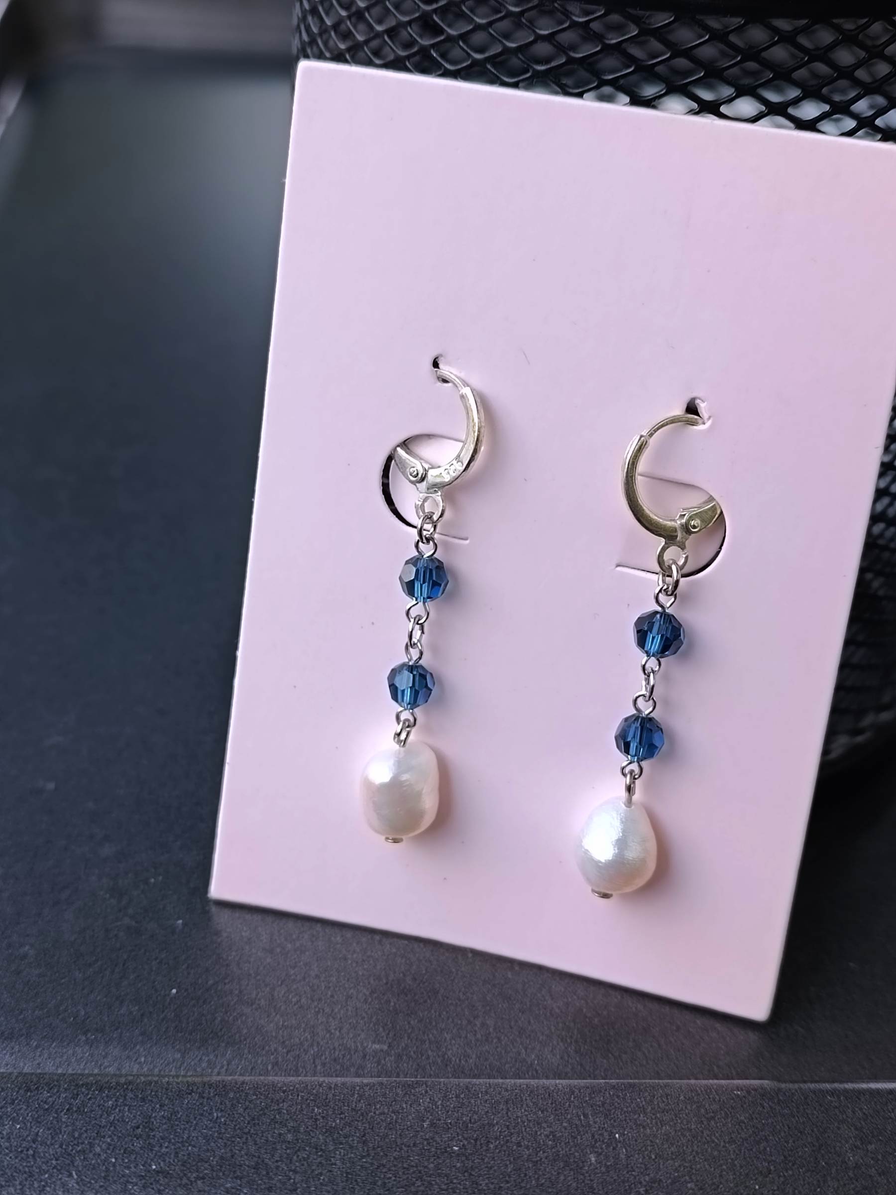 ต่างหูมุกแท้ ประดับคริสตัล Natural Pearl Earring