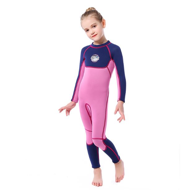 ชุดว่ายน้ำเด็กควบคุมอุณหภูมิ เป็นชุด wetsuit เหมาะกับการใส่ว่ายน้ำหรือดำน้ำ ผลิตจากผ้า Neoprene หนา 3 mm.ป้องกันความหนาว /ป้องกันรังสี UV Ultraviolet Protection UV