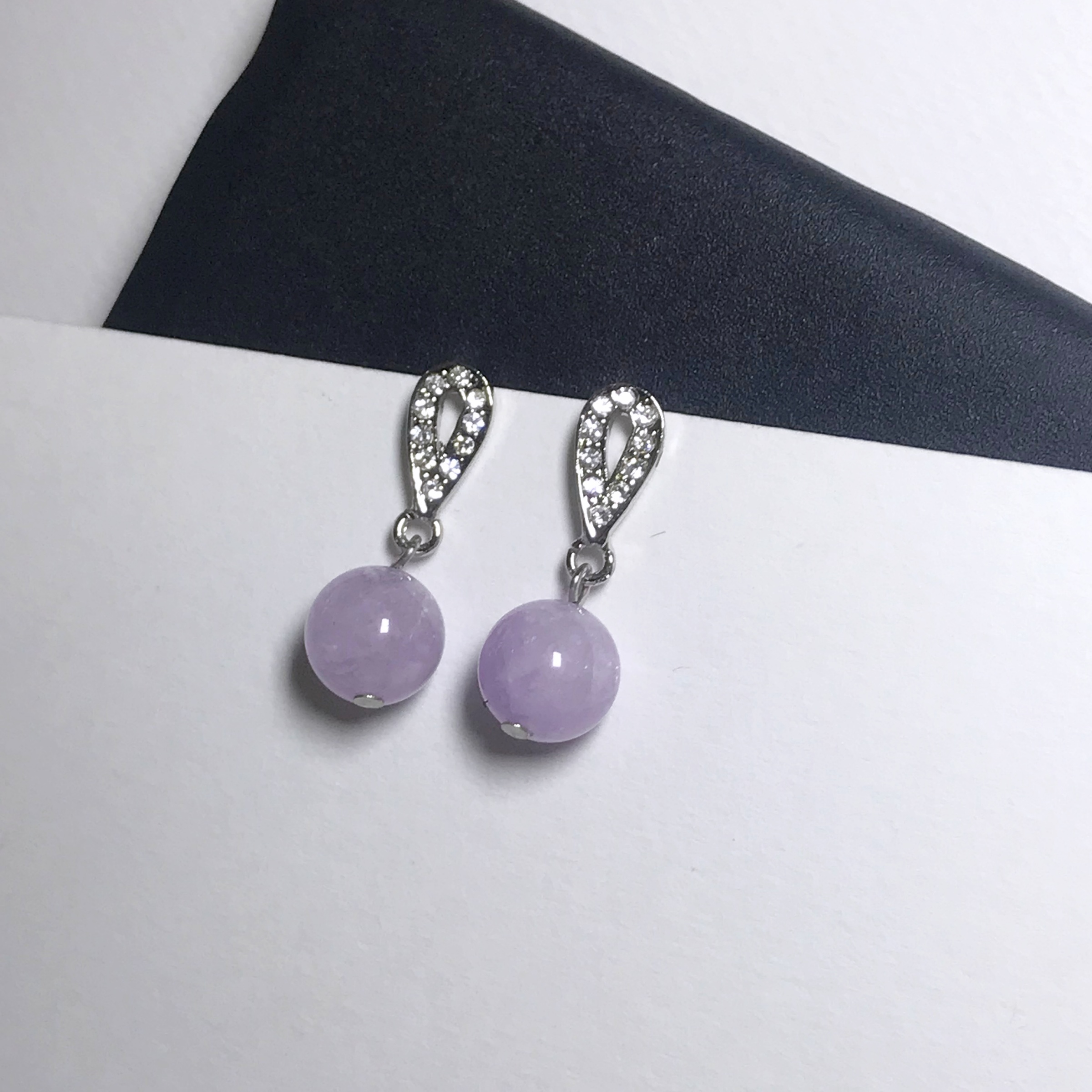 ต่างหูหินแท้ "Dazzling" Lavender Amethyst Earring (For Success)
