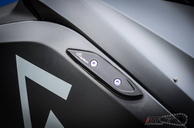 อุดกระจก LIGHTECH T-MAX 530/560 2015-2021