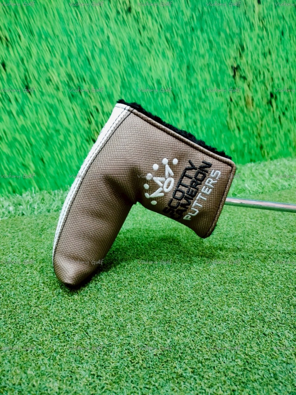 Putter Scotty Cameron & Crown Newport2 33”