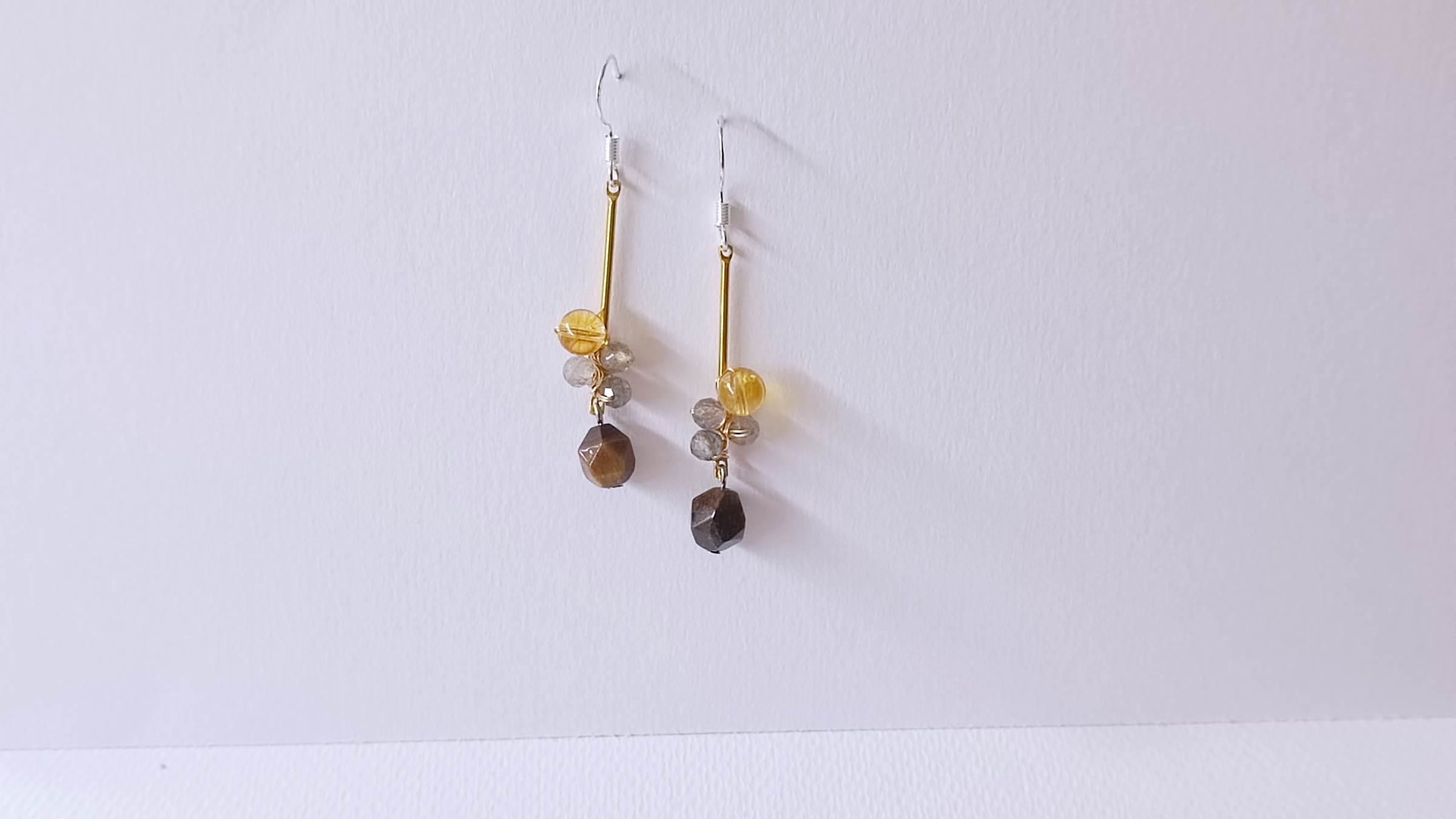 ต่างหูหินแท้ "Little Vivian" Money Magnet Earring (Citrine ,Labradorite , Tiger's Eye)