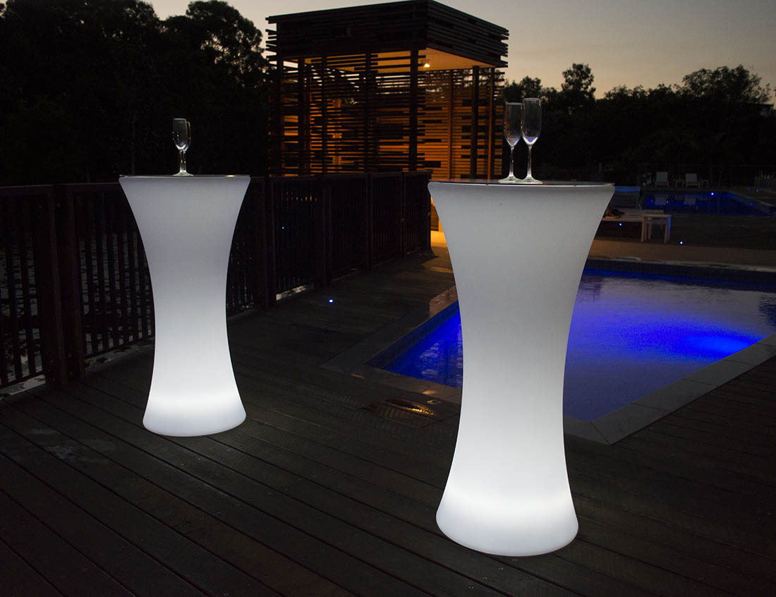 RENT/ให้เช่า: โต๊ะค๊อกเทลเรืองแสง ไฟ LED รุ่น Venice(เวนิส)