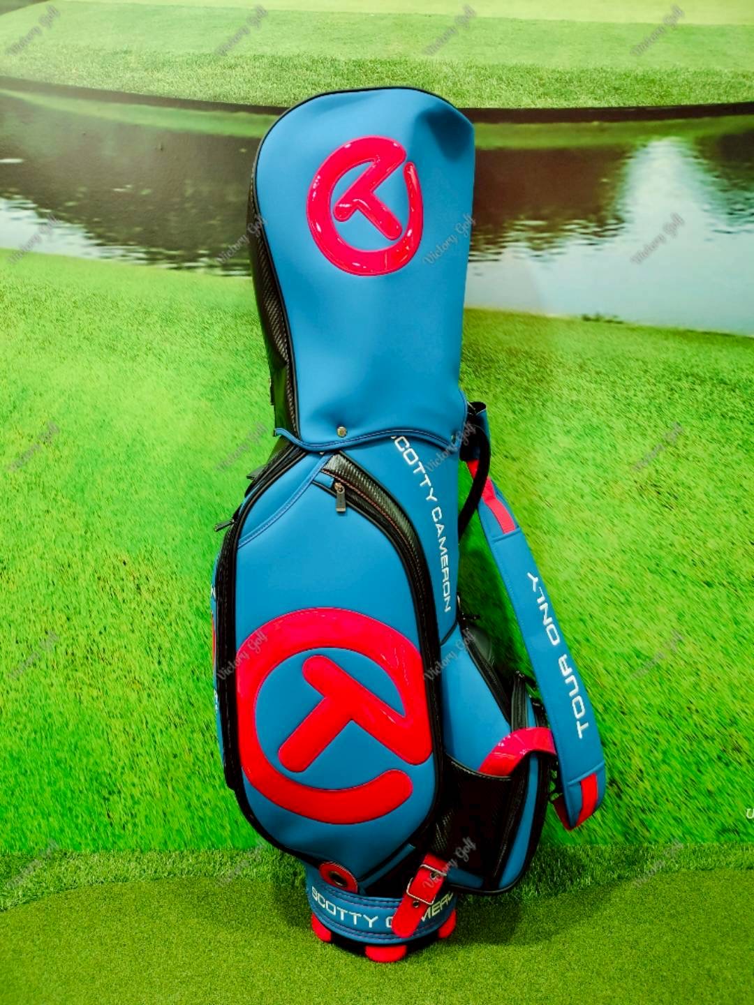 Golf Bag Scotty Cameron Tour ( PU Material ) 9.5”