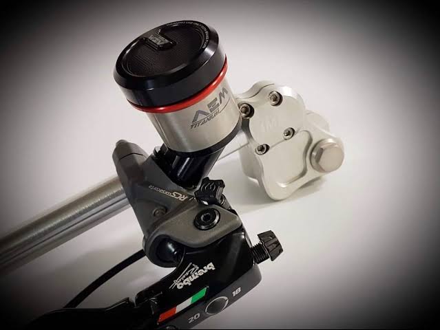 กระปุก AEM สำหรับ BREMBO RCS CORSA CORTA