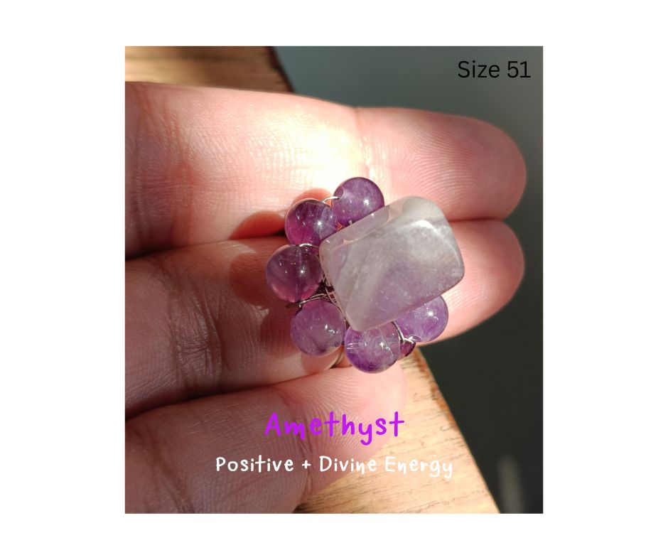 "Little Vivian" Amethyst Wire Wrapped Ring แหวนหินแท้ อเมทิสต์ (Positive Energy , Success , Reduce Stress)
