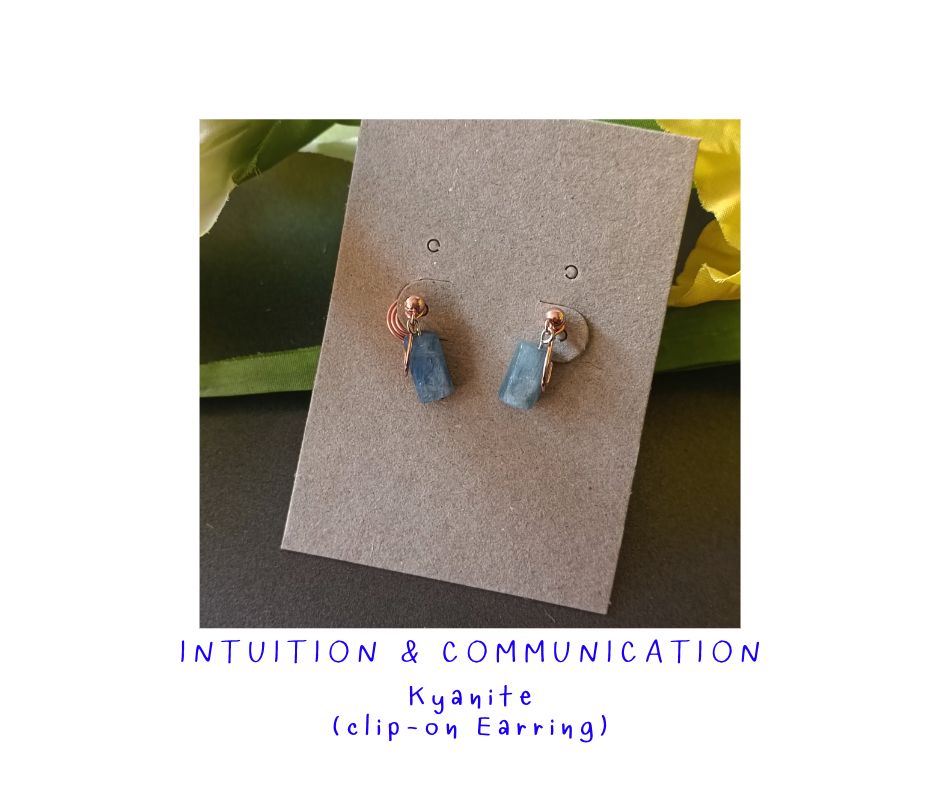 ต่างหูหนีบ (สำหรับคนไม่เจาะหู) ประดับหินแท้ Kyanite Clip Earring (เสริมฌาณหยั่งรู้)