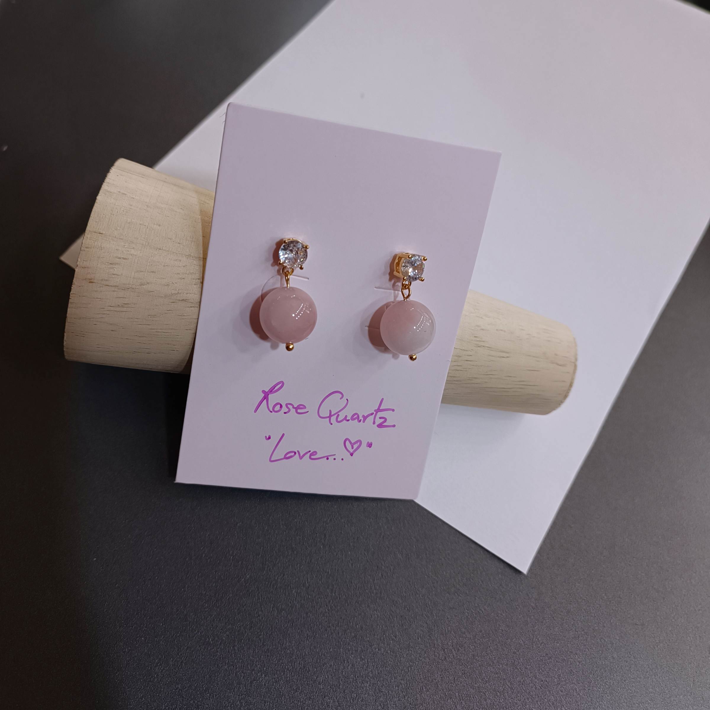 ต่างหูหินแท้ "14K" Rose Quartz Madagascar Earrings (เมตตามหานิยม)