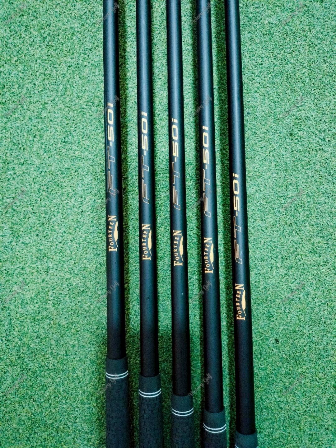 Iron set FOURTEEN PC3 6-9 PW ( 5 pcs. ) ( FT-50i / SR ) 55g. ปี 2024