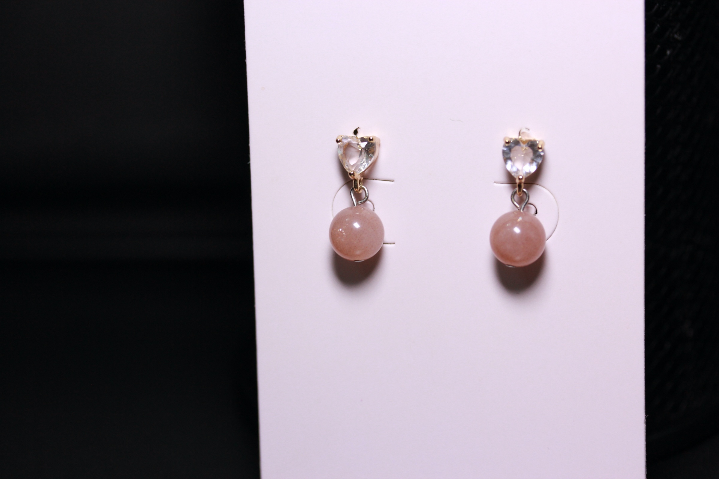 ต่างหูหินแท้ "14K" Peach Moonstone Earring (การเริ่มต้นใหม่ ความคิดสร้างสรรค์)