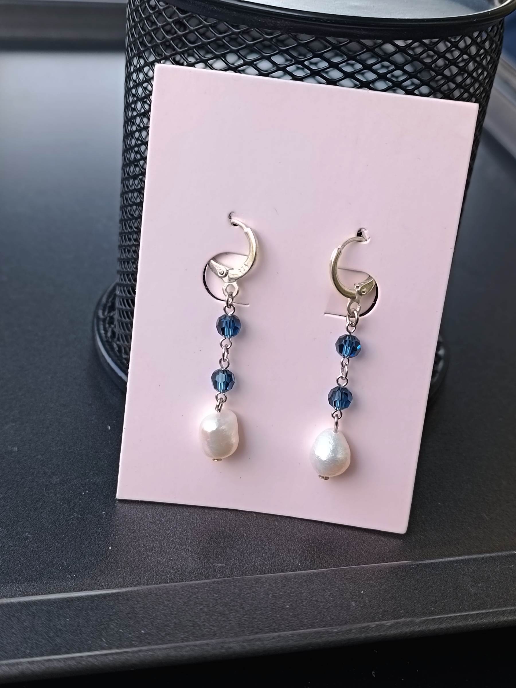 ต่างหูมุกแท้ ประดับคริสตัล Natural Pearl Earring