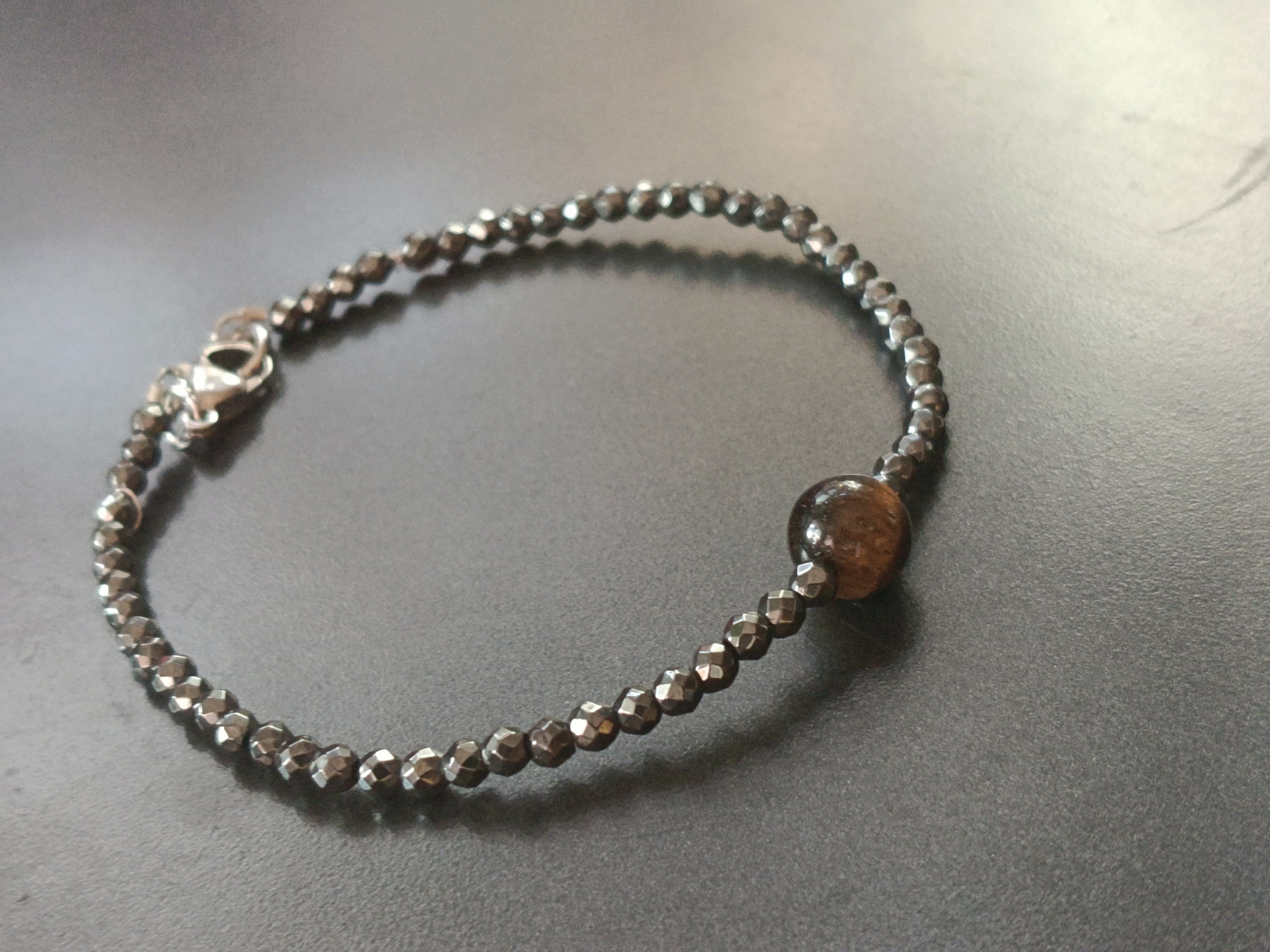Plus Size 8นิ้ว สร้อยข้อมือหินแท้ Hematite + Tiger's Eye Bracelet (Grounding , Protection)