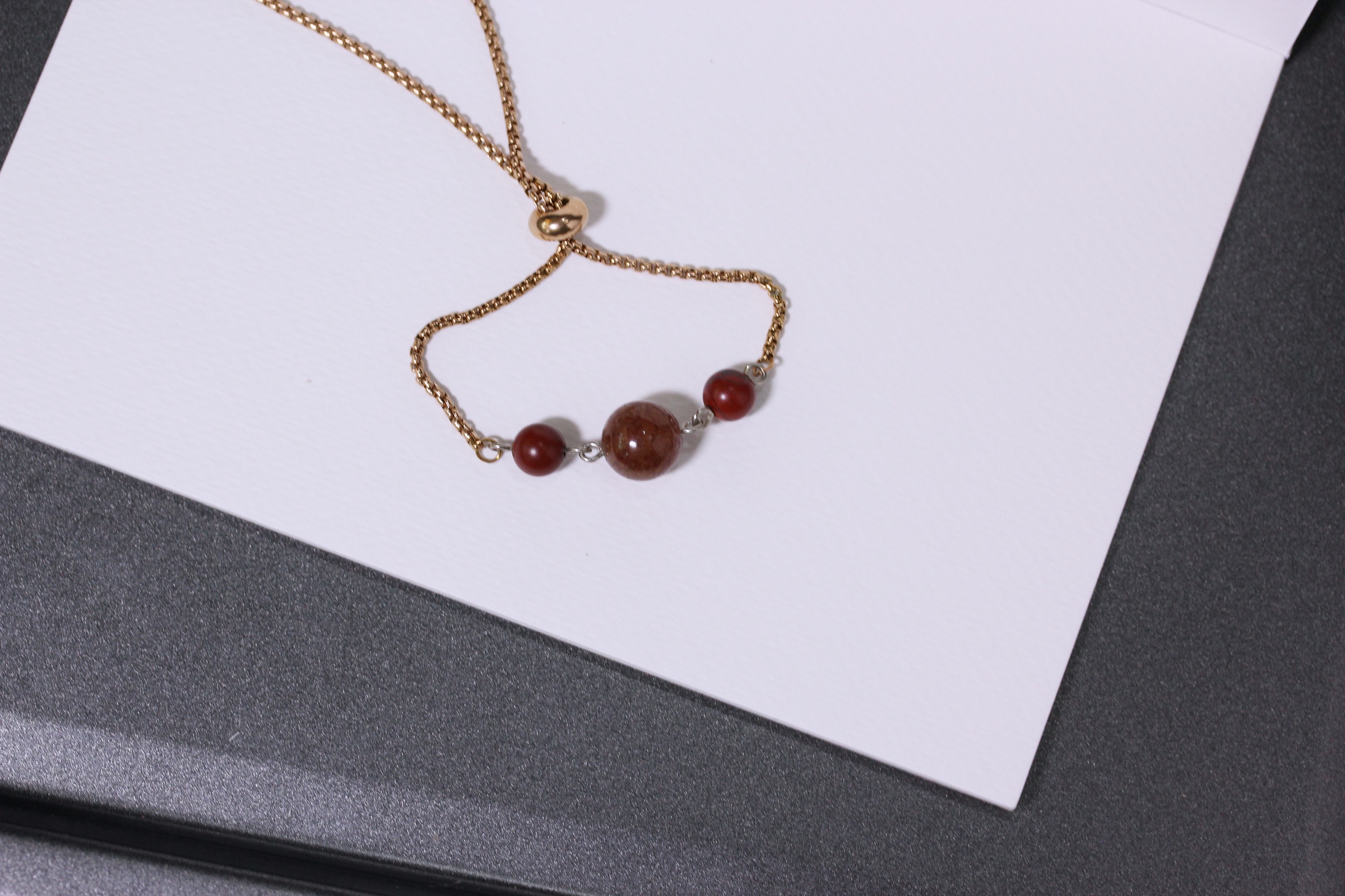 สร้อยข้อมือหินแท้ "Muse" Love Bracelet(Strawberry Quartz)สีRose Gold