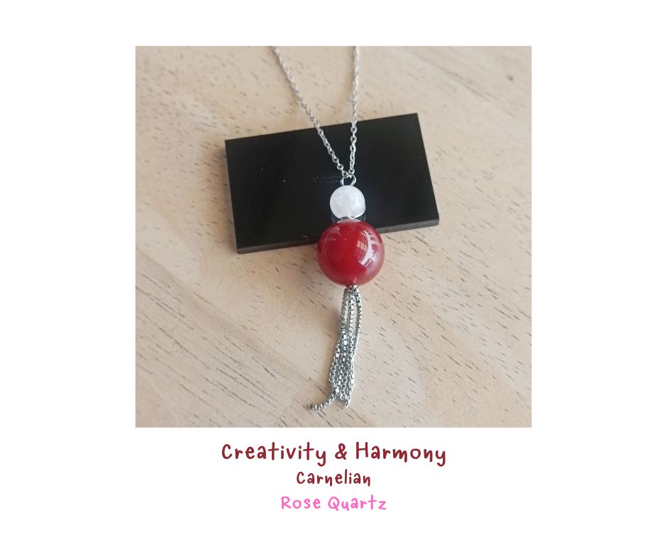 สร้อยคอ "Little Vivian" หินแท้ Carnelian + Rose Quartz Necklace (Boost Energy ระเบิดพลังความคิดสร้างสรรค์)